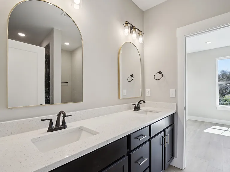 377 Archwood Dr — Photo 30