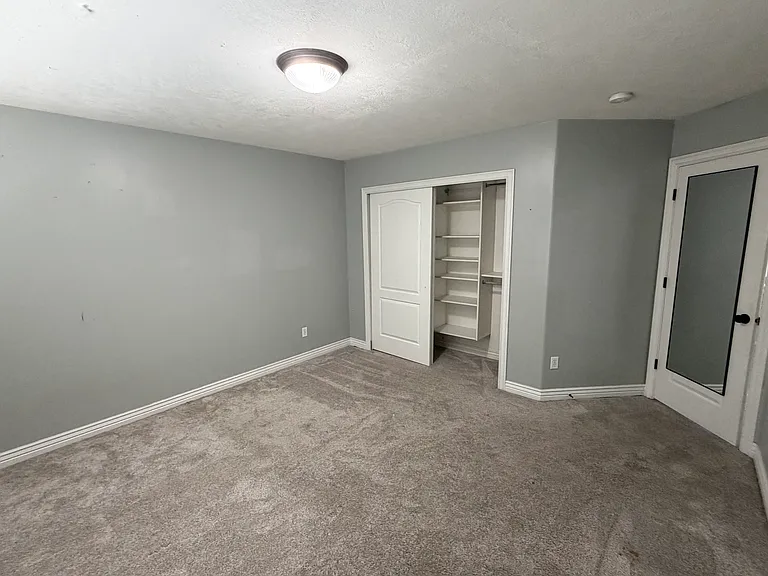 2769 W Shady Hollow Ln — Photo 20