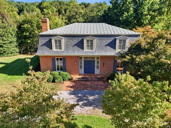 630 Dogwood Dr, Salem, VA 24153