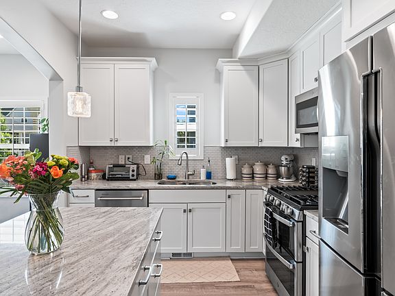 4th image of 10401 S Liffey Ln