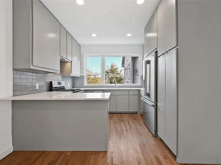 4713 Bryan St #504 — Photo 15