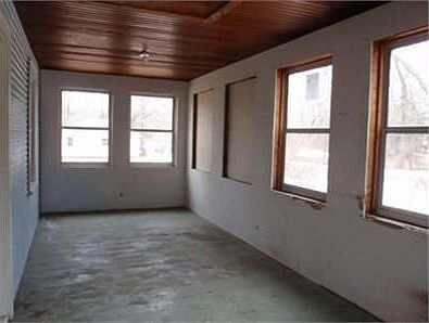 4th image of 96 W Ashland St