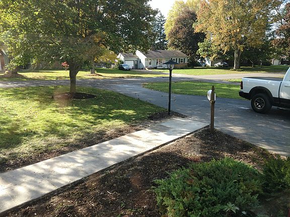 2nd image of 8340 Vernon Cir
