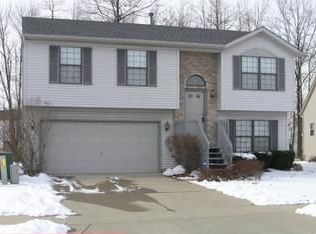 7848 Dolmen Dr, Blacklick, OH