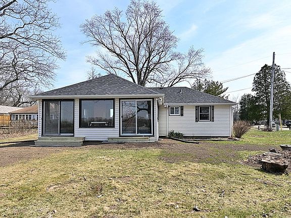 4th image of 7946 E Long Lake Dr