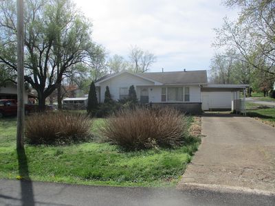1001 E Benton Avenue, Ava, MO, 65608
