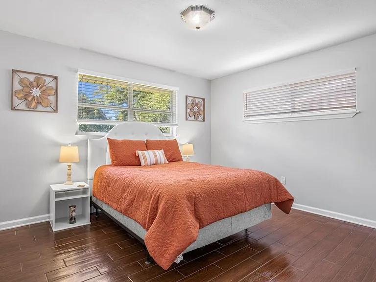 Lassere Cir — Photo 9