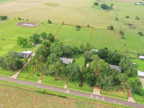 444 County Road 214, East Bernard, TX 77435