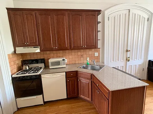 Rented by A P Realty Group NY LTD | media 14