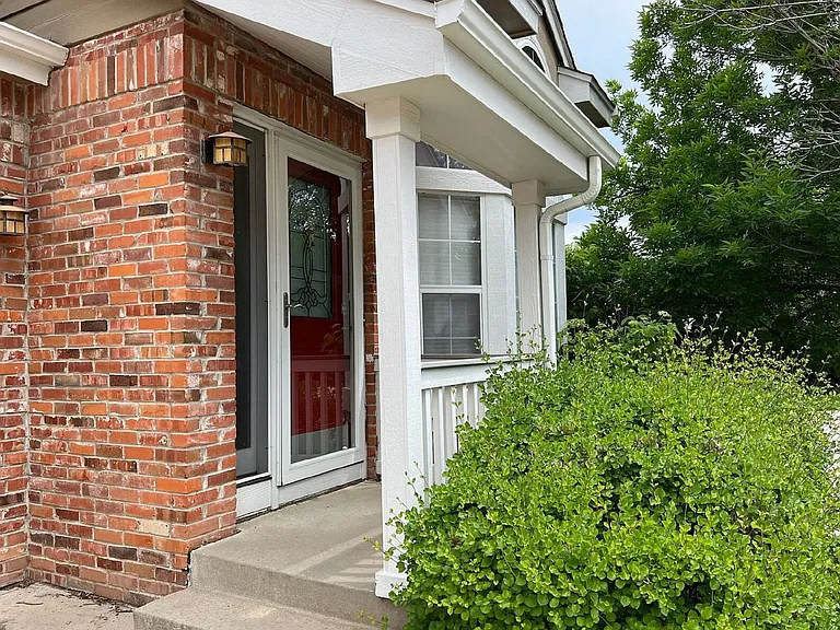 609 Briggs Pl — Photo 24