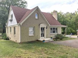 215 Russell Rd, Jackson, TN 38301