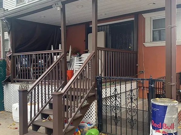 2001 Hermany Ave, Bronx, NY 10473