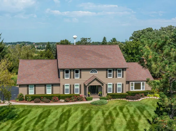 7110 Marsh Dr, Village Of Lakewood, IL 60014