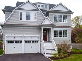 289 Puritan Rd, Fairfield, CT 06824