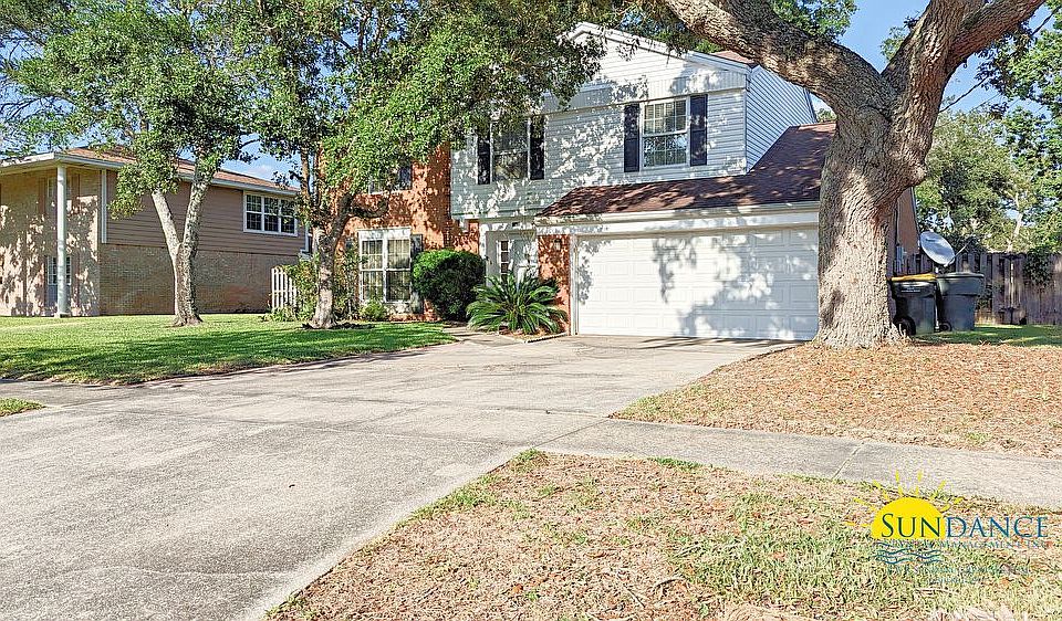 1st image of 304 Briarwood Cir