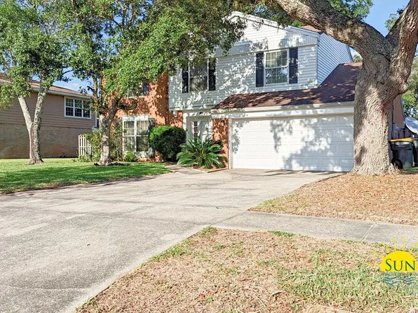 304 Briarwood Cir, Fort Walton Beach, FL 32548