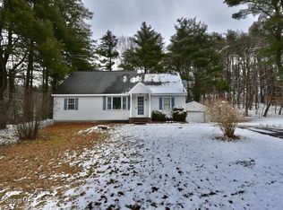 11 Arthur Rd, West Sand Lake, NY 12196