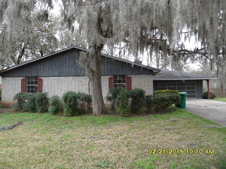 1st image of 212 Cedar Ct