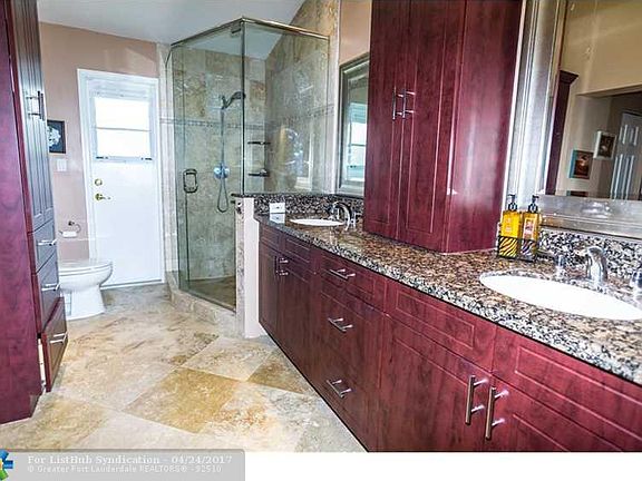 5th image of 1055 NW 110th Ln
