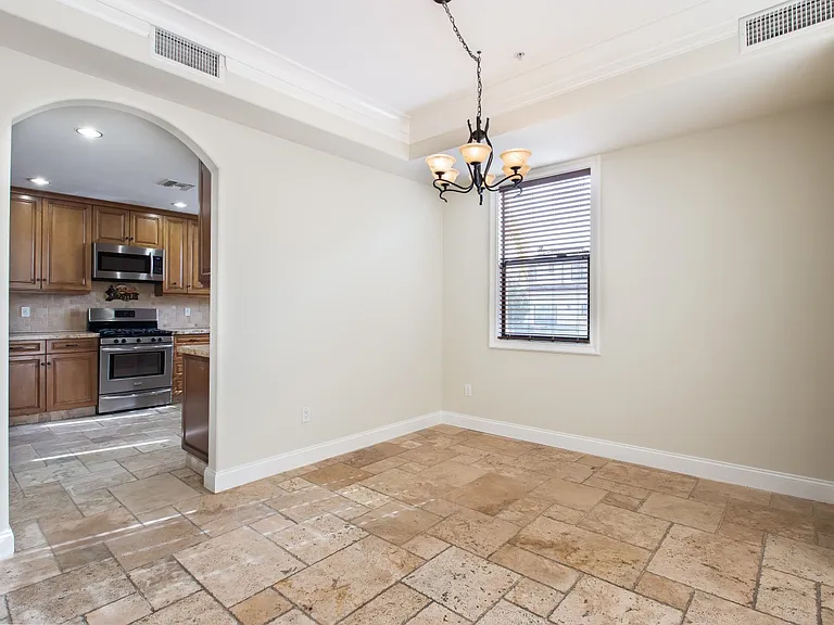 347 Milford St #101 — Photo 9