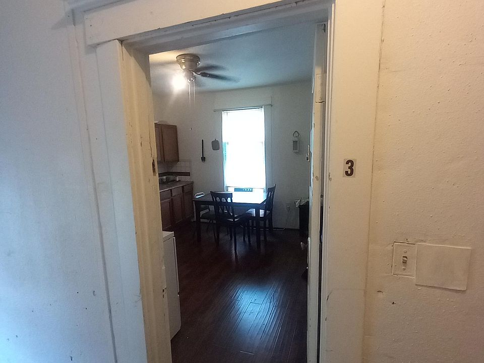 1st image of 2095 North St #3