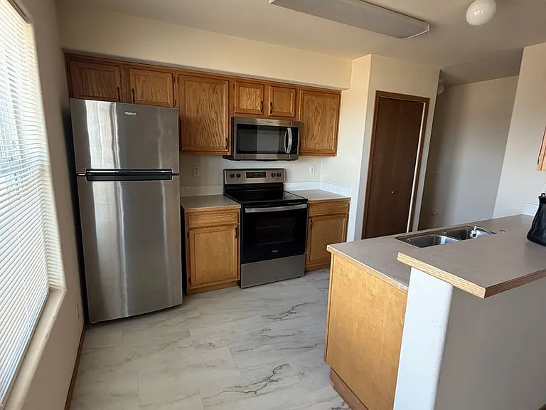 6405 Chapel Hill Blvd #J — Photo 3