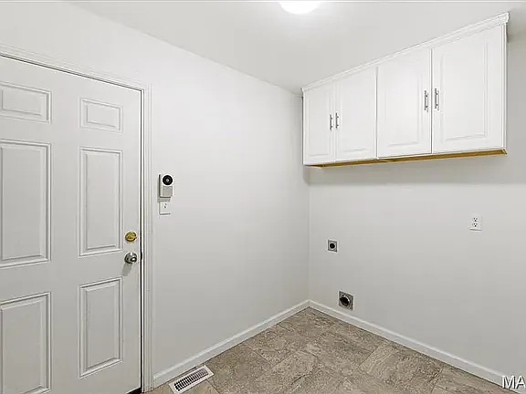 14217 Dinsmoor Dr — Photo 26