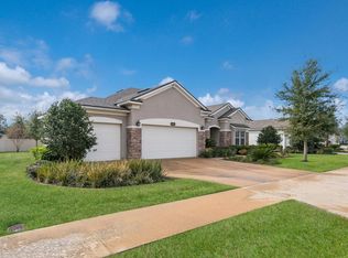 2226 Club Lake Dr, Orange Park, FL 32065