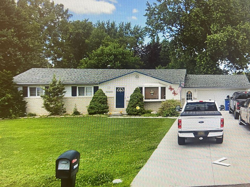 1st image of 34266 Marquette St