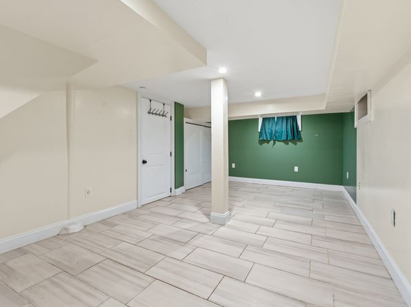 1273 E Front St Floor 1