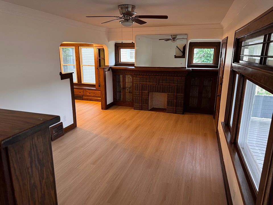 1st image of 4291 W 17th St #1