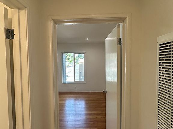 5th image of 221 N El Camino Real APT A