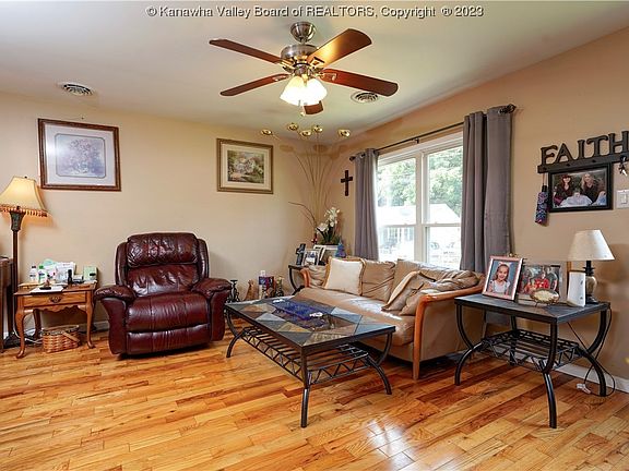 2nd image of 1968 Long Meadow Dr
