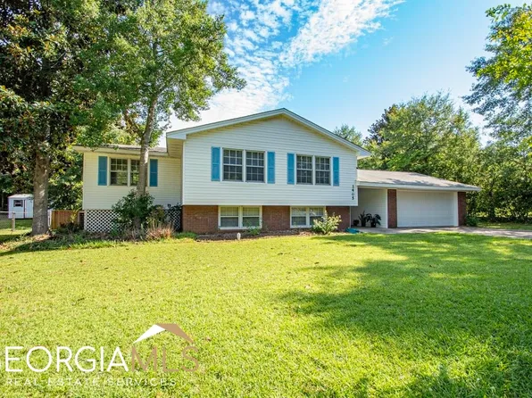 1405 Cambridge Rd, Perry, GA 31069