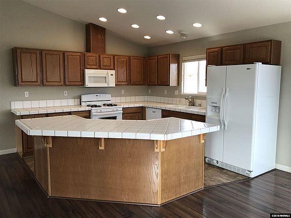 5th image of 1032 Greenwing Dr