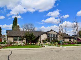 3814 W Robinwood Ave, Visalia, CA 93291