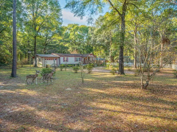1656 Garrett Mill Rd, Baker, FL 32531