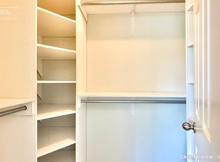 2145 Country Club Dr #6, Burlington, ON L7M 4E1