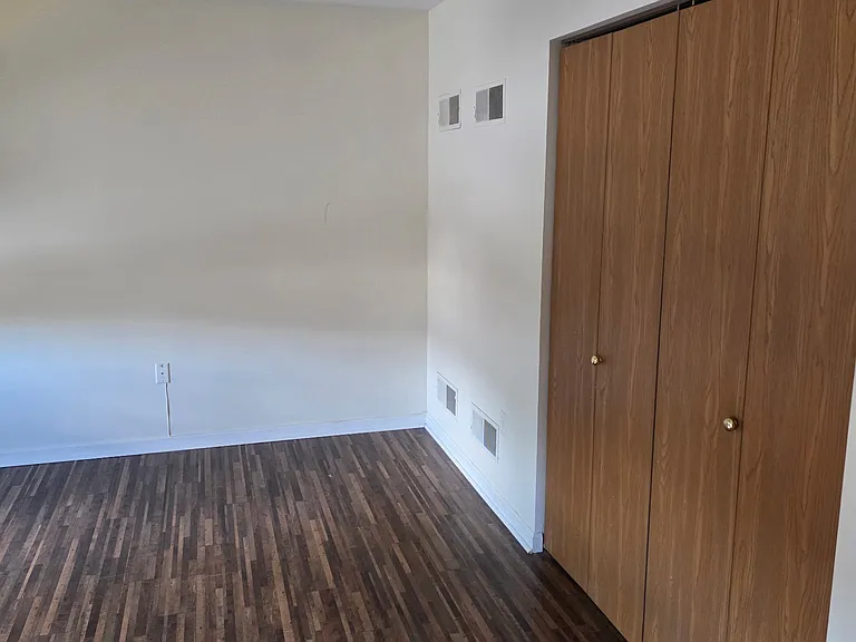 114 Millview Ct — Photo 12