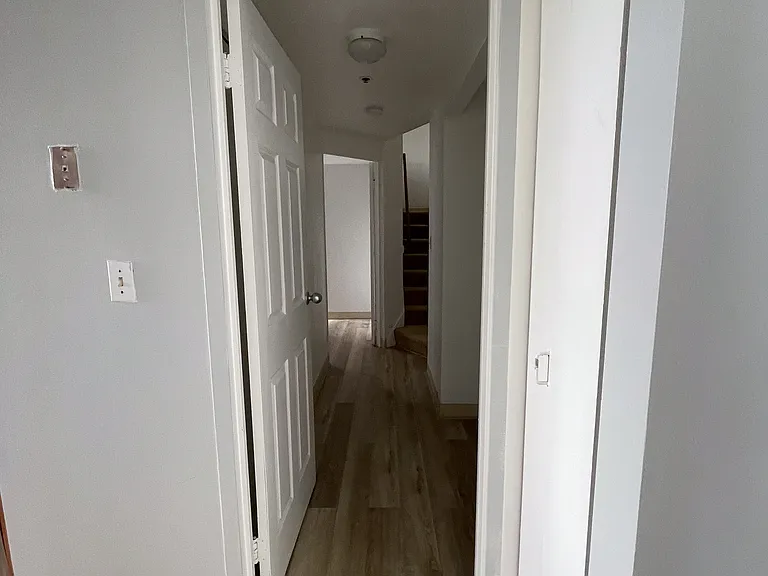 116 Court St — Photo 18