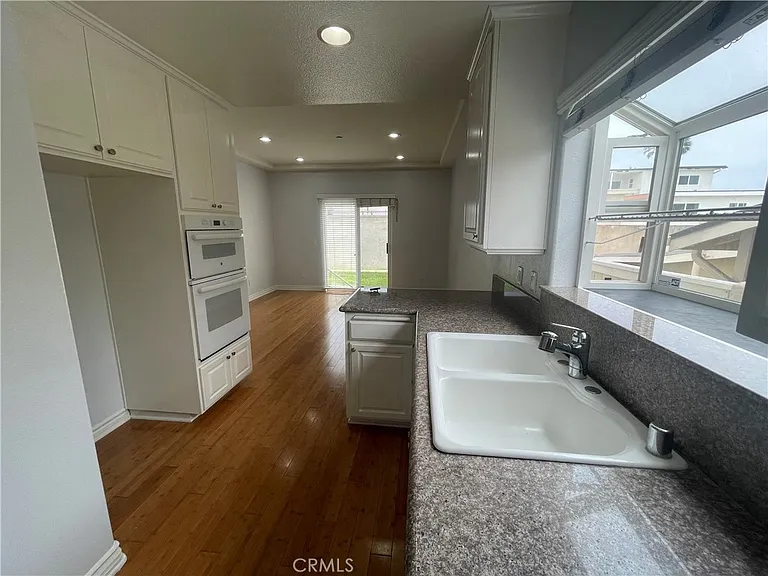 413 N Elena Ave #C — Photo 16