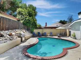 27522 Santa Clarita Rd, Santa Clarita, CA 91350