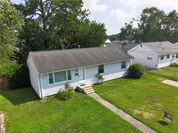 3323 Candlewood Dr, Hampton, VA 23666