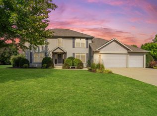 W6120 Hemlock Ln, MENASHA, WI 54952