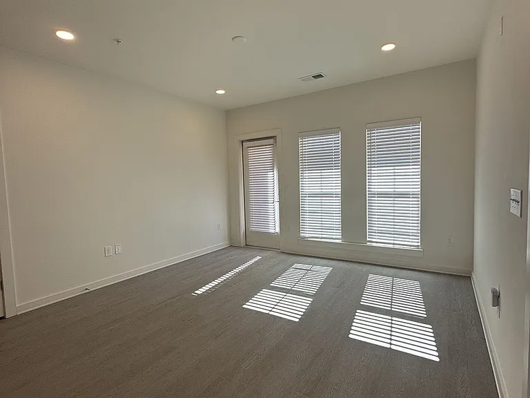 The Remy Apartments at LaGrange — Photo 186