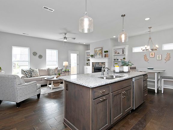 5th image of 5113 Locke Dr