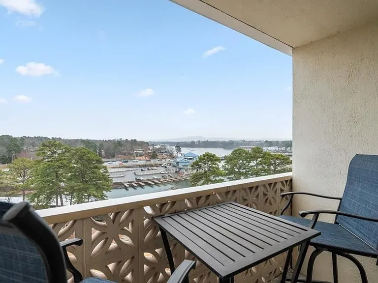 740 Weston Rd #606 — Photo 3
