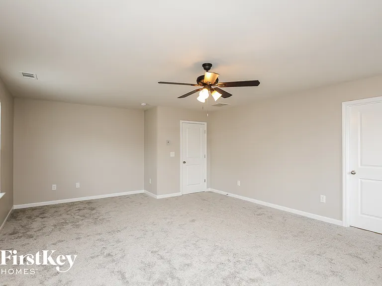 2476 Morgan Spring Ln — Photo 7