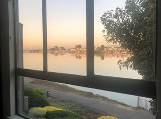 1389 Crown Dr, Alameda, CA 94501