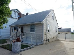 310 Devon St, Kearny, NJ 07032